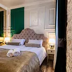 Gostinjska kuća Riva Palace - Design 4*