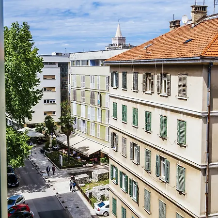 Konukevi Riva Palace - Design Zadar