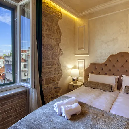 Riva Palace - Design