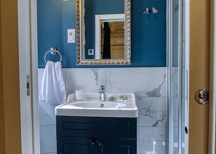 Πανσιόν Riva Palace - Design Ζαντάρ