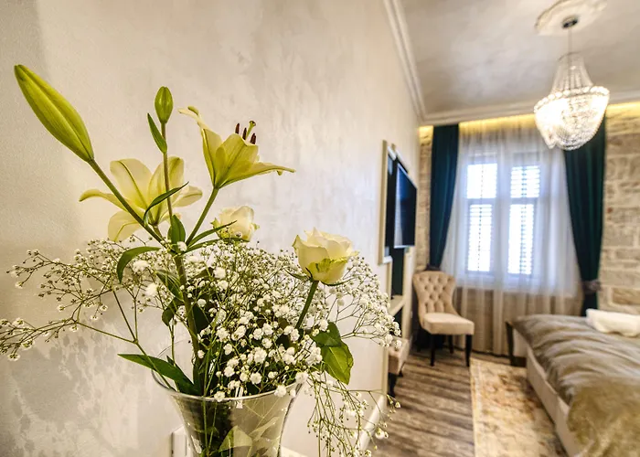 Riva Palace - Design Πανσιόν 4*