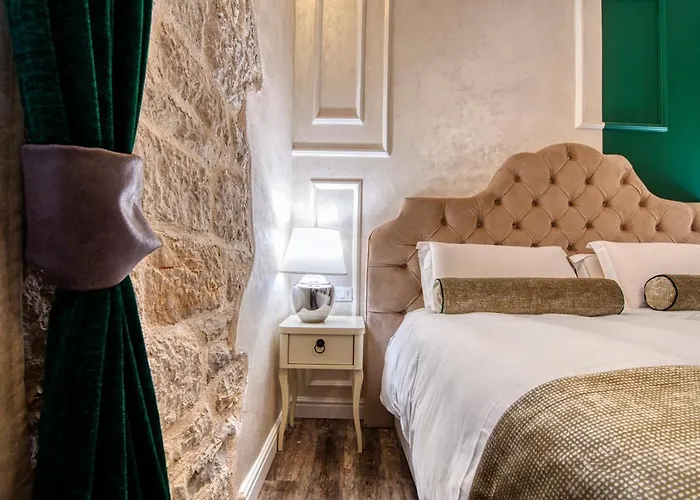 Riva Palace - Design Ζαντάρ