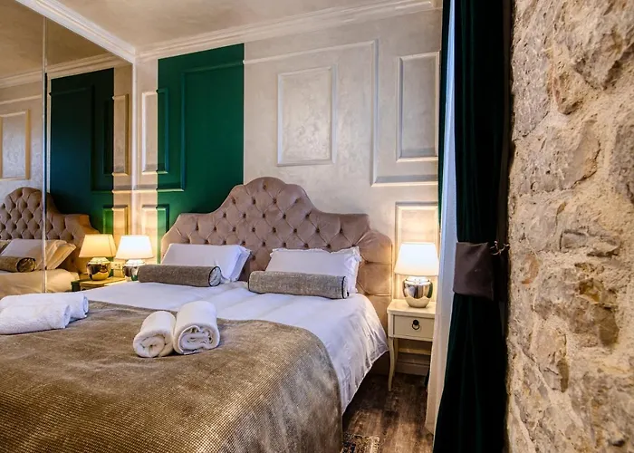 Πανσιόν Riva Palace - Design 4*